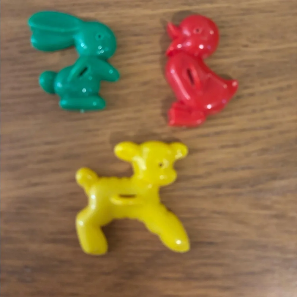 N/A vintage plastic